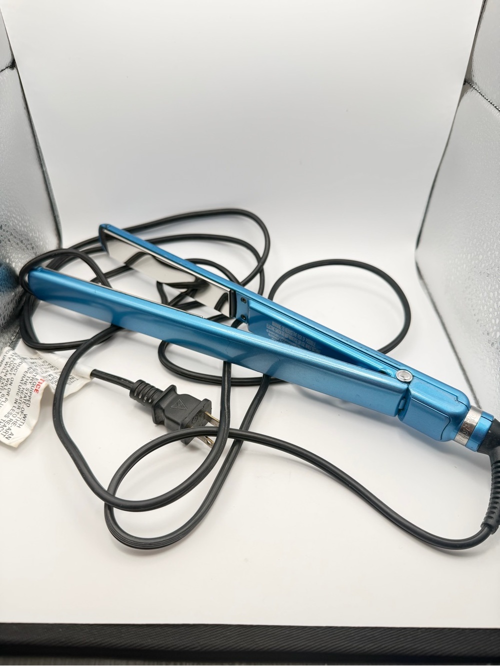 Babyliss pro nano titanium-plates ultra thin straightening iron used works!